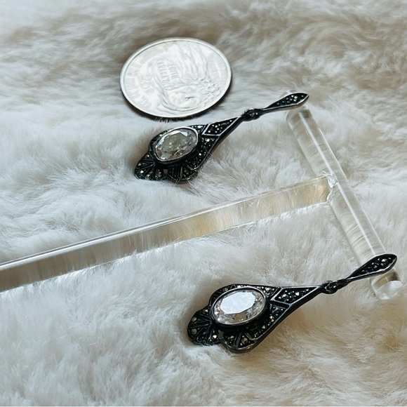 .925 STERLING|SIGNED KG|Marcasite Clear Crystal Center Stone Drop Earrings|VTG - Picture 4 of 9